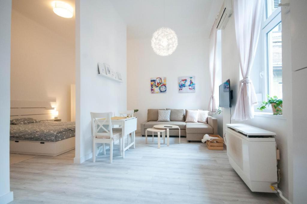 בודפשט Cs3 Csanyi Apartment מראה חיצוני תמונה